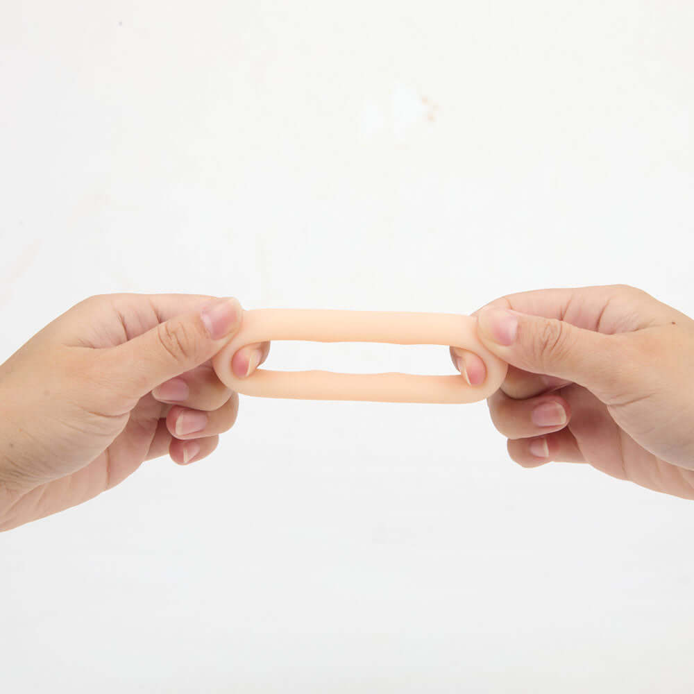 Maia GUNNER - Vanilla - Flesh Cock Ring