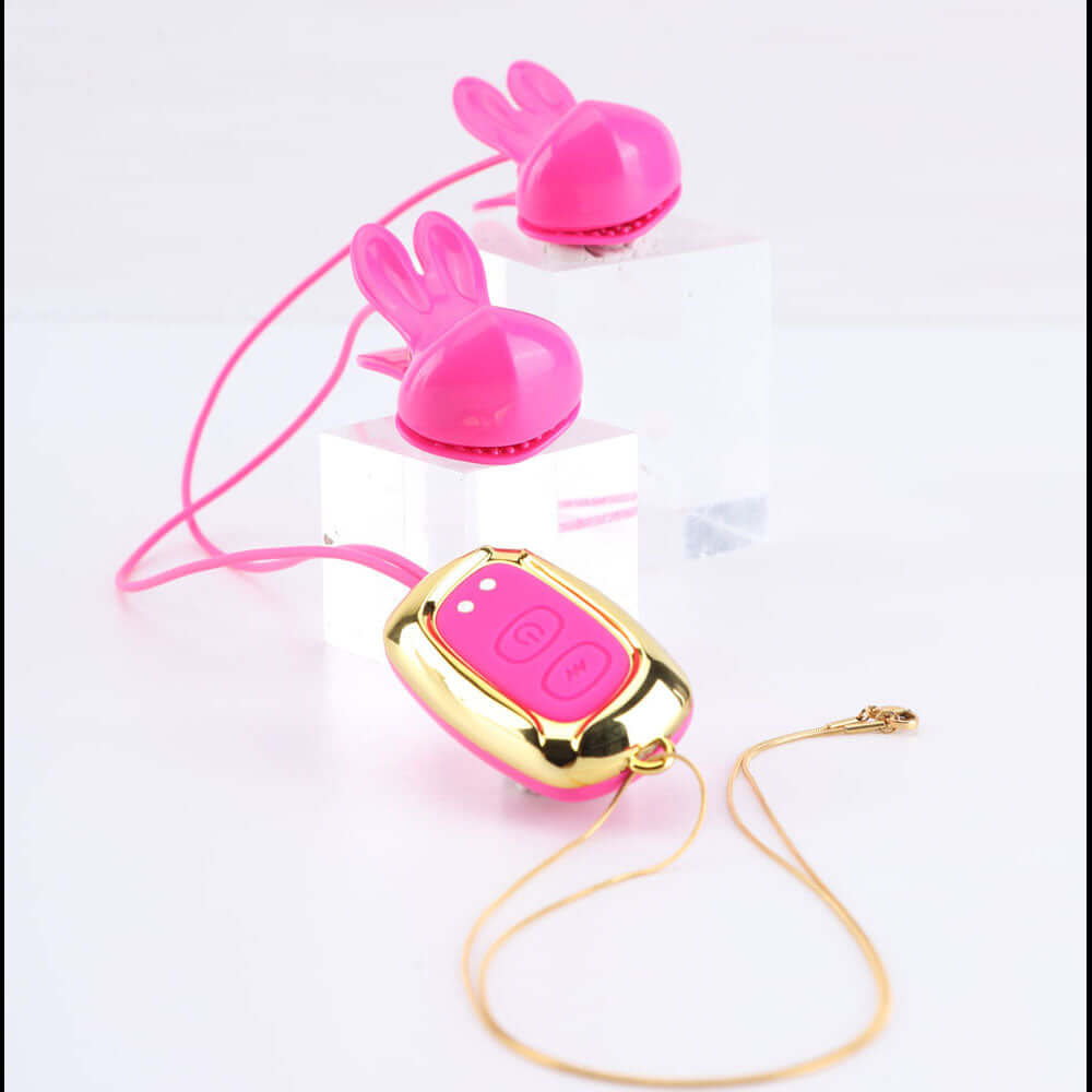Maia MOLLI - Pink - Pink USB Rechargeable Vibrating Nipple Clamps & Necklace