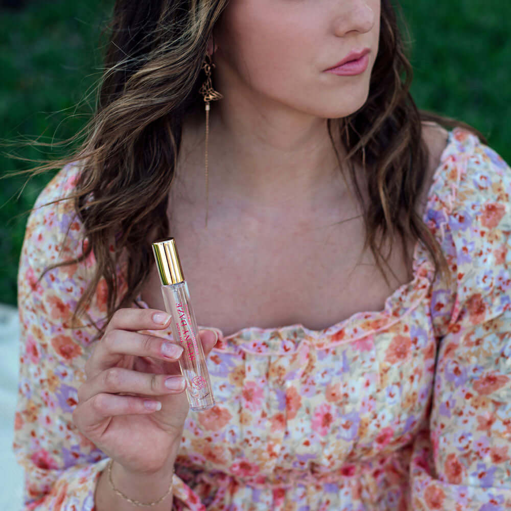 Eye Of Love Love In Bloom Sunny Daze Pheromone Perfume - 10ml - Floral & Citrus Scented Pheromone Parfum for Women to attract Men - 10 ml Spray