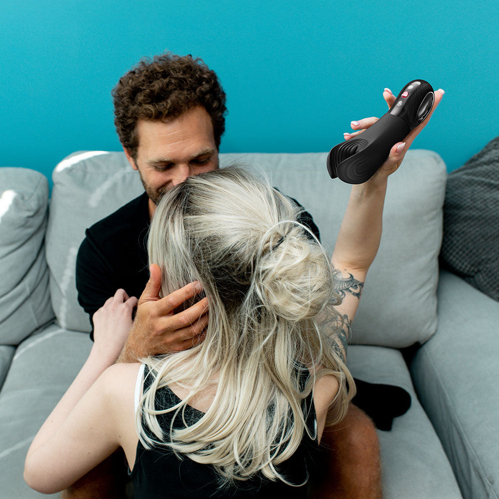 Fun Factory MANTA Black - Black USB-C Rechargeable Unisex Vibrator