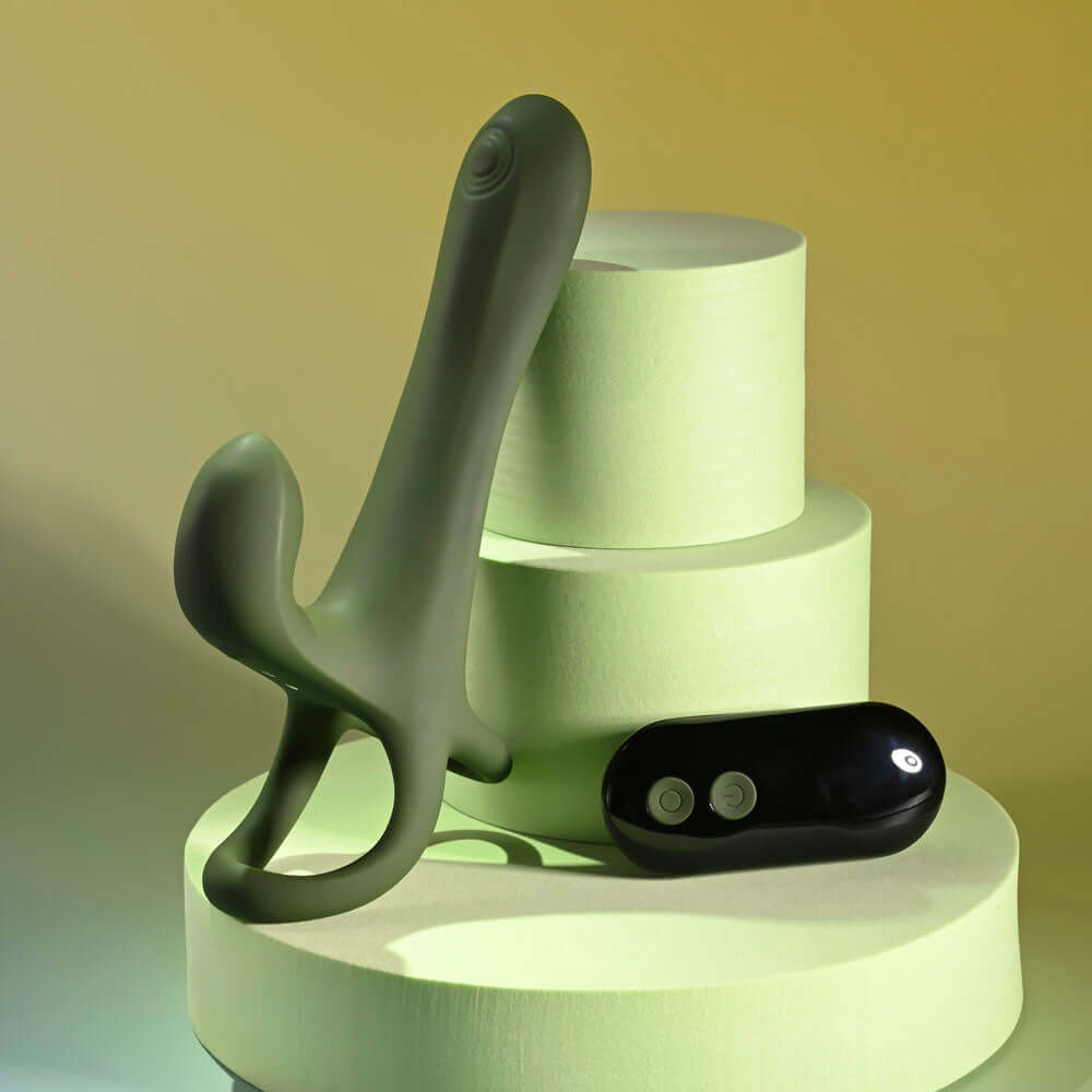  TAP & GO - Green USB Rechargeable Vibrating & Tapping Penis Sleeve with Wireless Remote