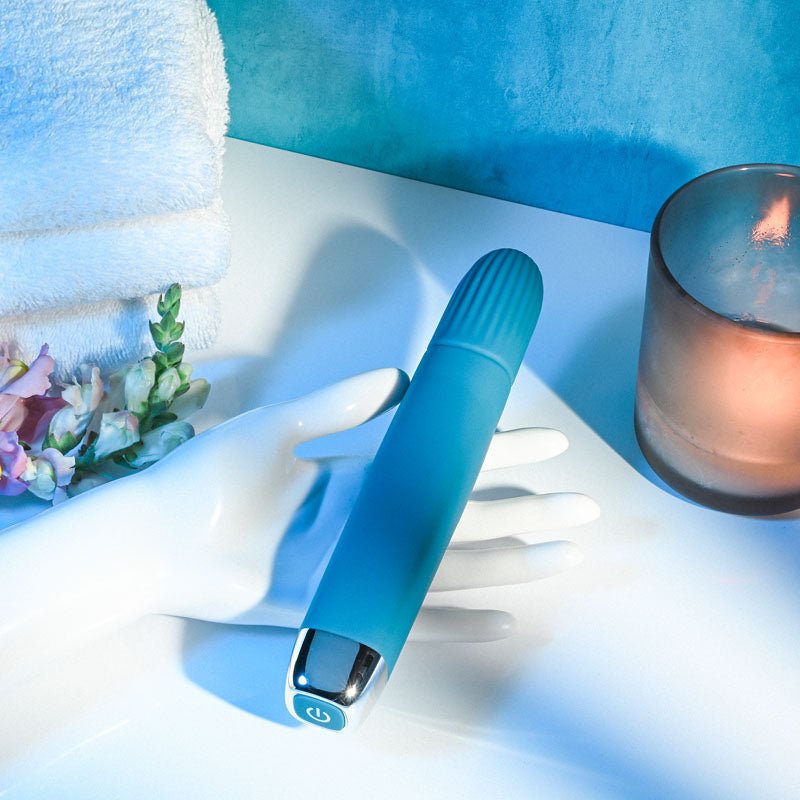 Evolved SUPER SLIM - 19.7 cm USB Rechargeable Vibrator