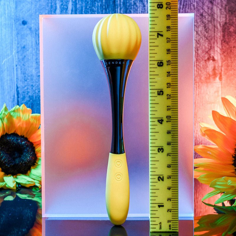 Gender X SUNFLOWER - 20 cm USB Rechargeable Massage Wand