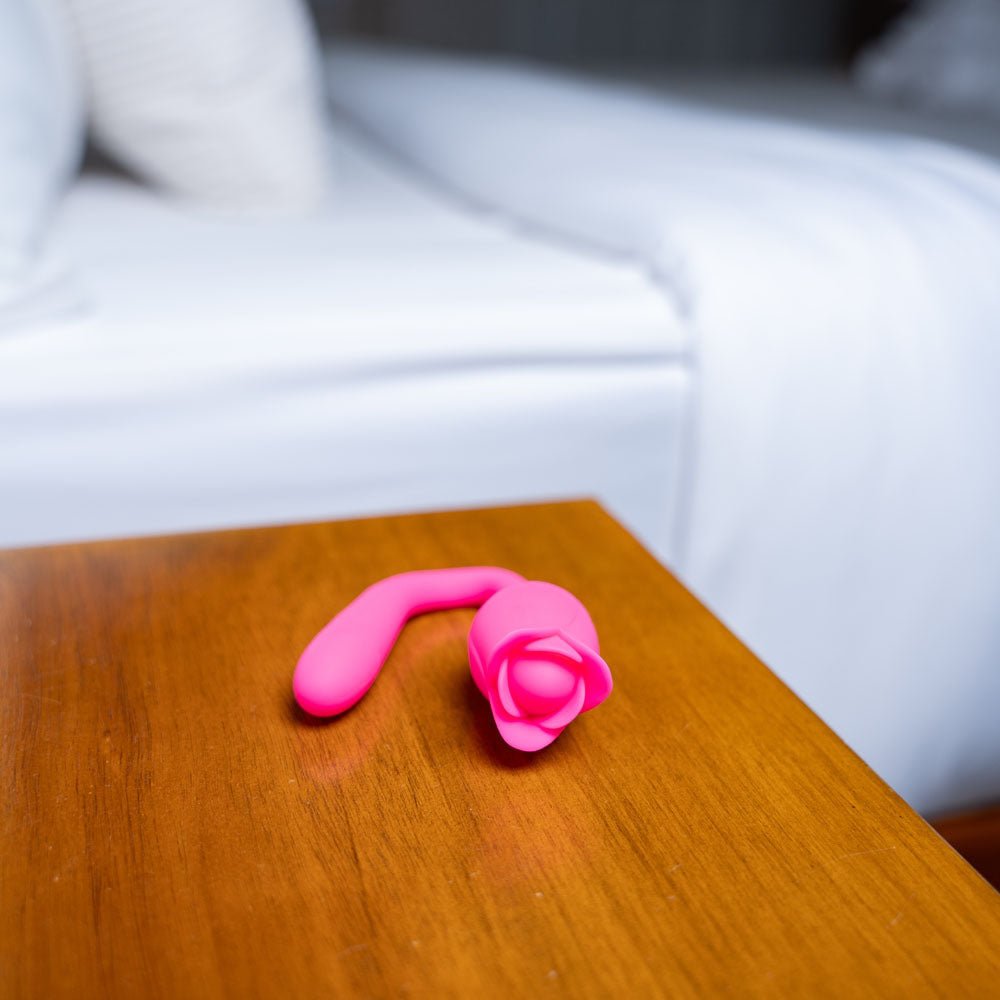 Maia MEADOW Pink 14 cm USB Rechargeable Flower Stimulator