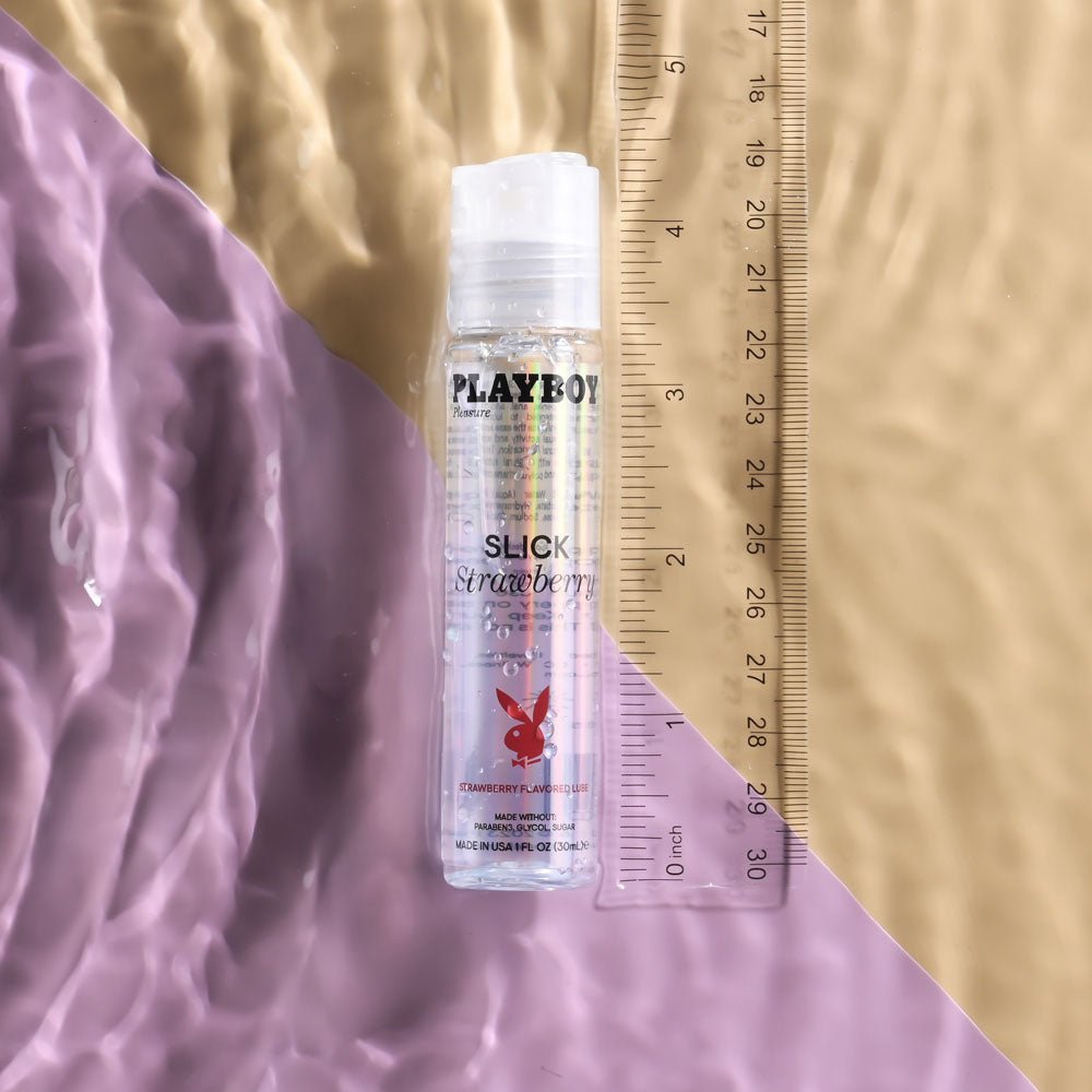 Playboy Pleasure SLICK STRAWBERRY - 30 ml